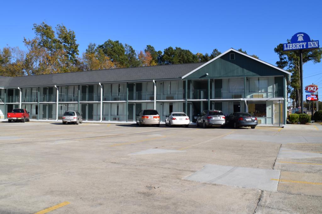 Liberty Inn Waynesboro Exterior photo