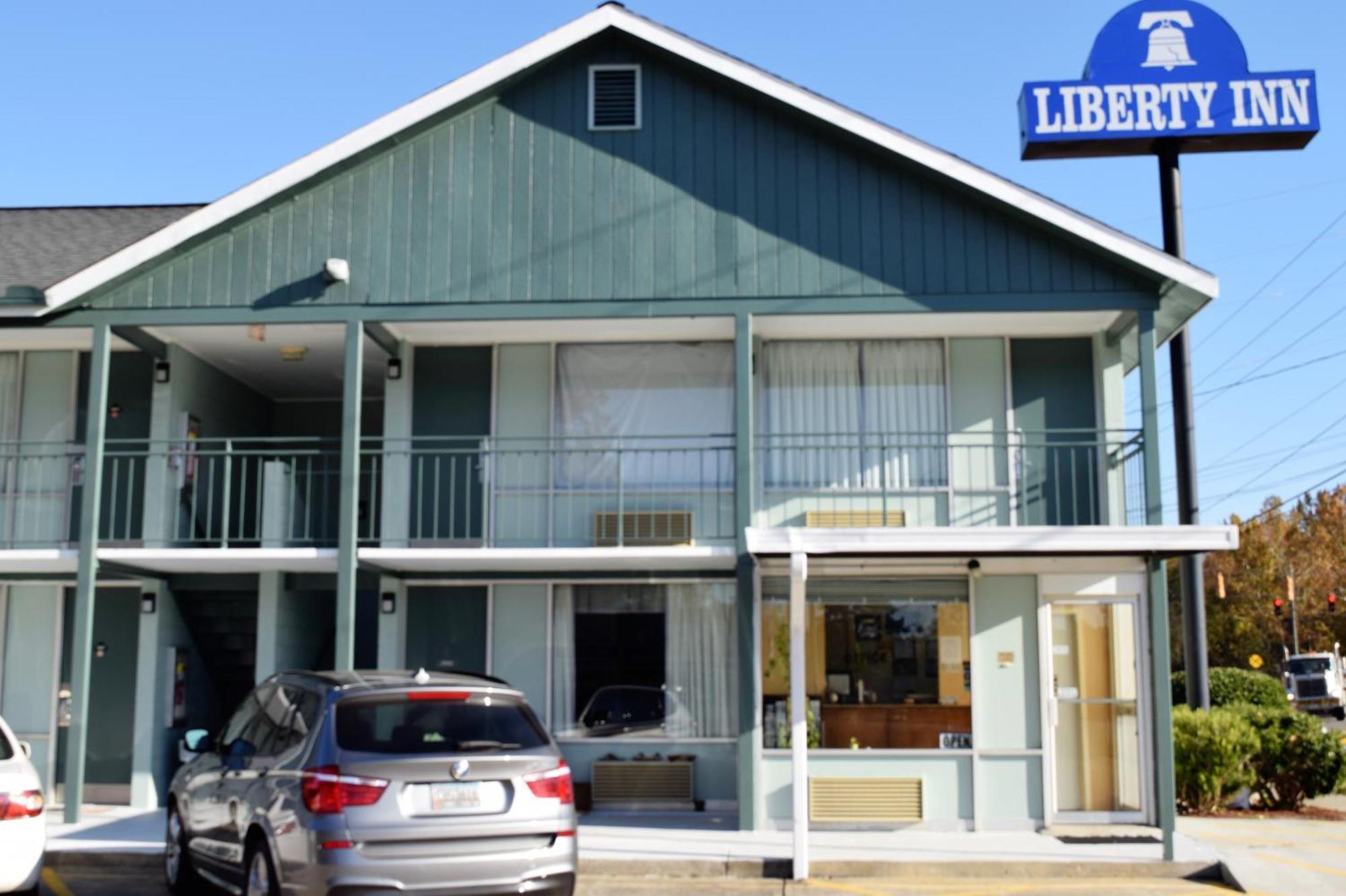 Liberty Inn Waynesboro Exterior photo